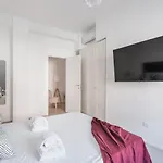 The Rent - Bright Near Pigneto דירה *
