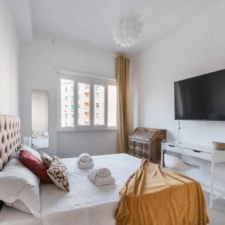The Rent - Bright Near Pigneto Apartment Rome