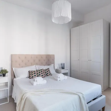 The Rent - Bright Near Pigneto Apartment
